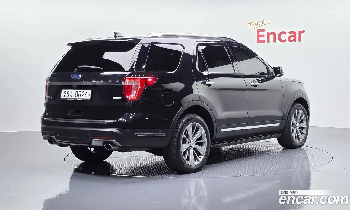 Ford Explorer 2019 2.3 автомат (гидро), фото 2 Ford Explorer 2019 2.3 автомат (гидро), фото 2