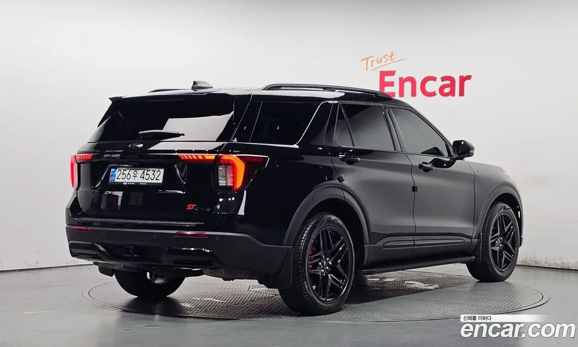 Ford Explorer 2025 2.3 автомат (гидро), фото 2 Ford Explorer 2025 2.3 автомат (гидро), фото 2