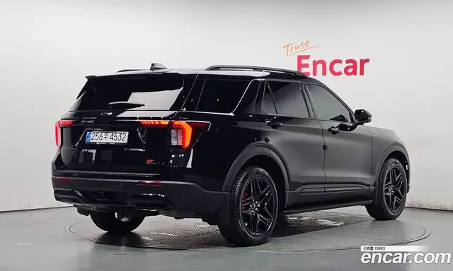 Ford Explorer 2025 2.3 автомат (гидро), миниатюра 2 Ford Explorer 2025 2.3 автомат (гидро), миниатюра 2