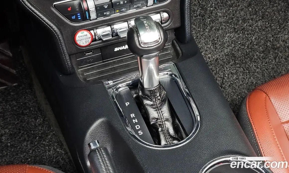 Ford Mustang 2017 2.3 автомат (гидро), фото 11