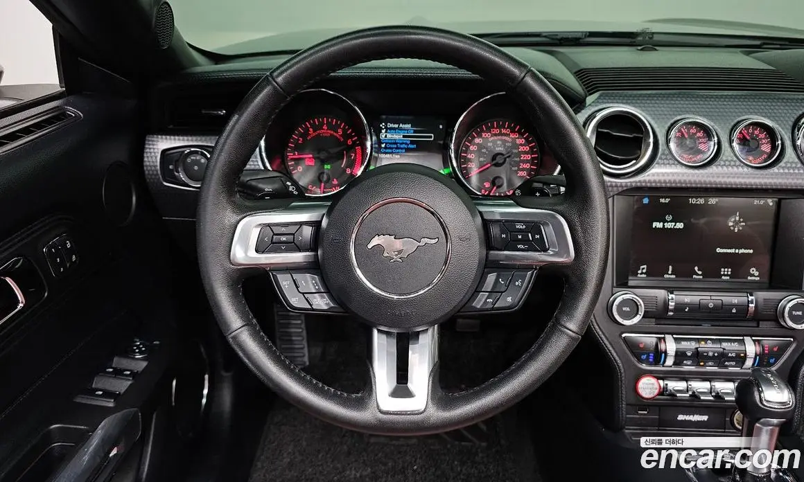 Ford Mustang 2017 2.3 автомат (гидро), фото 17