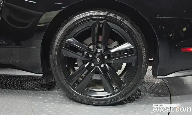 Ford Mustang 2017 2.3 автомат (гидро), миниатюра 6