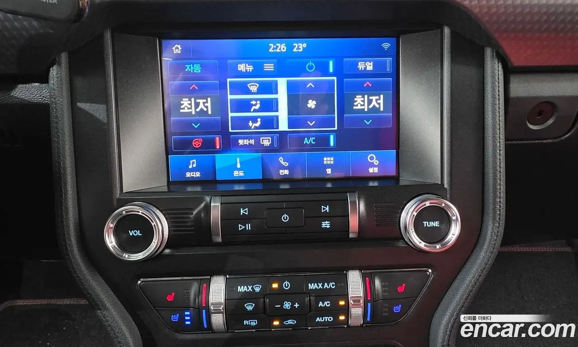 Ford Mustang 2018 2.3 автомат (гидро), фото 19