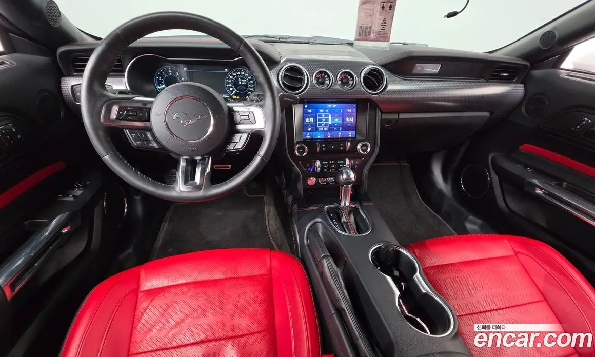 Ford Mustang 2018 2.3 автомат (гидро), фото 10