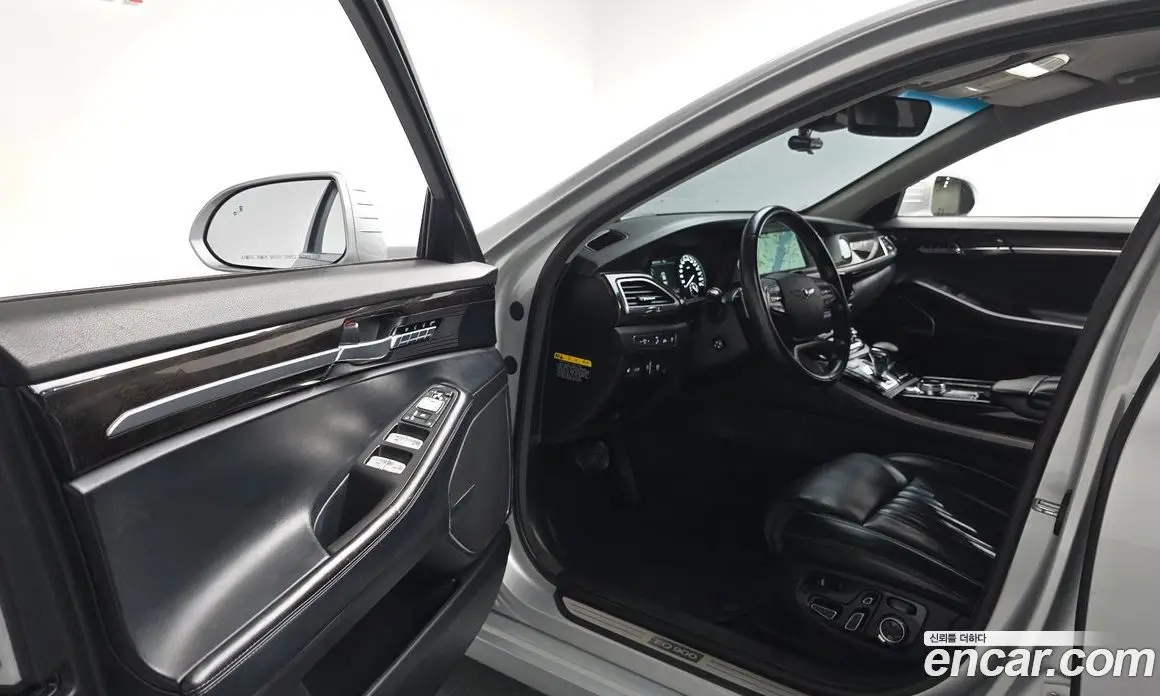 Genesis EQ900 2015 3.3 автомат (гидро), фото 13 Genesis EQ900 2015 3.3 автомат (гидро), фото 13