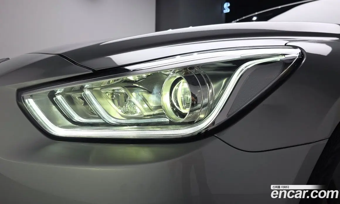 Genesis EQ900 2015 3.3 автомат (гидро), фото 8 Genesis EQ900 2015 3.3 автомат (гидро), фото 8