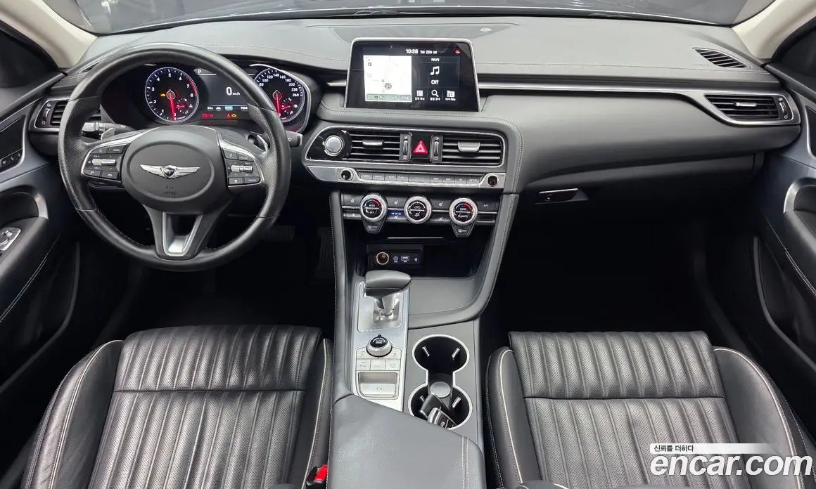 Genesis G70 2018 2.0 автомат (гидро), фото 9 Genesis G70 2018 2.0 автомат (гидро), фото 9