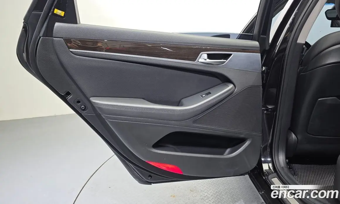 Genesis G80 2017 3.3 автомат (гидро), фото 15