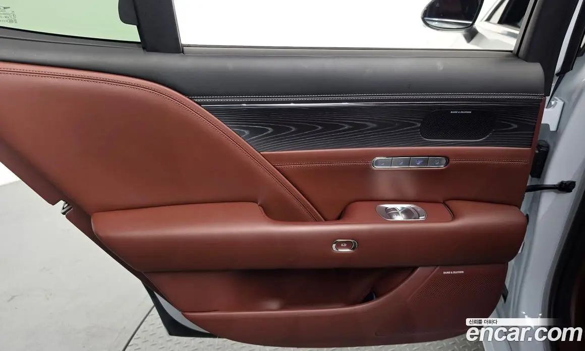 Genesis G90 2023 3.5 автомат (гидро), фото 15 Genesis G90 2023 3.5 автомат (гидро), фото 15