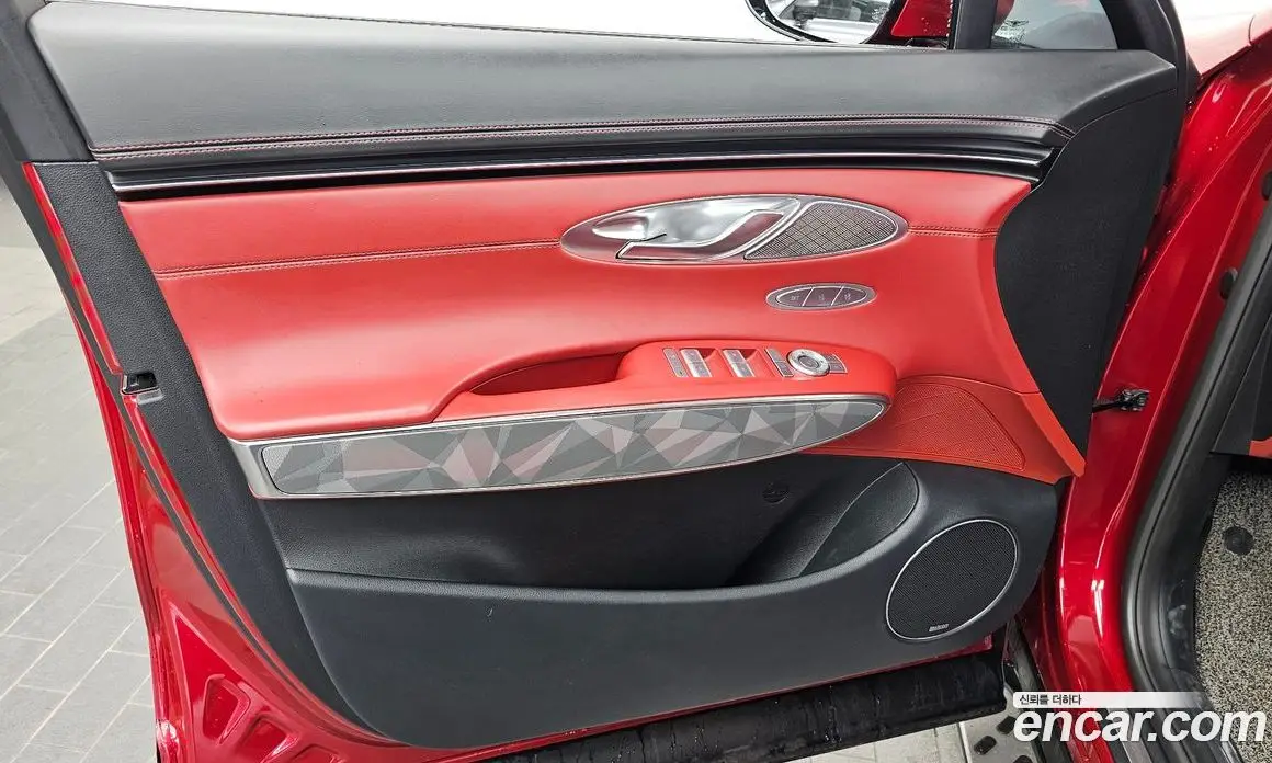 Genesis GV70 2021 3.5 автомат (гидро), фото 14