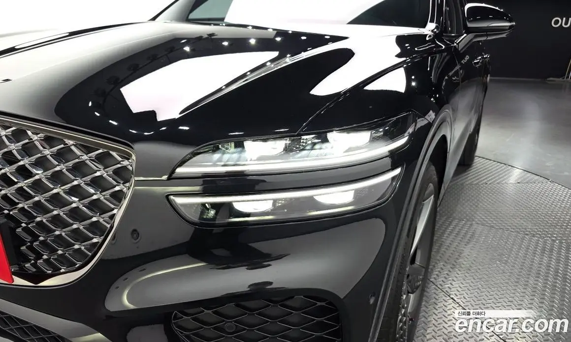 Genesis GV70 2021 2.5 автомат (гидро), фото 8 Genesis GV70 2021 2.5 автомат (гидро), фото 8