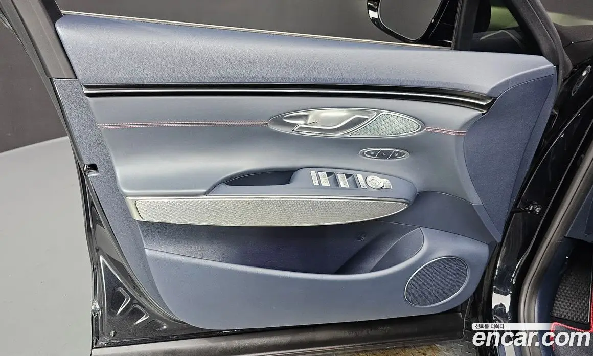 Genesis GV70 2021 2.5 автомат (гидро), фото 14 Genesis GV70 2021 2.5 автомат (гидро), фото 14