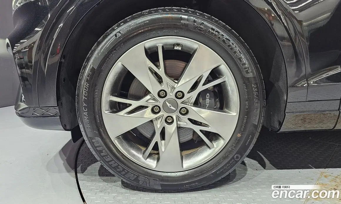 Genesis GV70 2021 2.5 автомат (гидро), фото 5 Genesis GV70 2021 2.5 автомат (гидро), фото 5