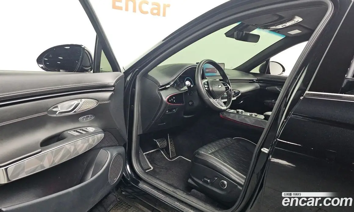 Genesis GV70 2022 2.5 автомат (гидро), фото 13 Genesis GV70 2022 2.5 автомат (гидро), фото 13