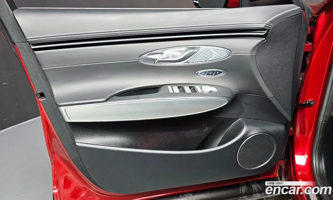 Genesis GV70 2022 2.5 автомат (гидро), фото 13 Genesis GV70 2022 2.5 автомат (гидро), фото 13