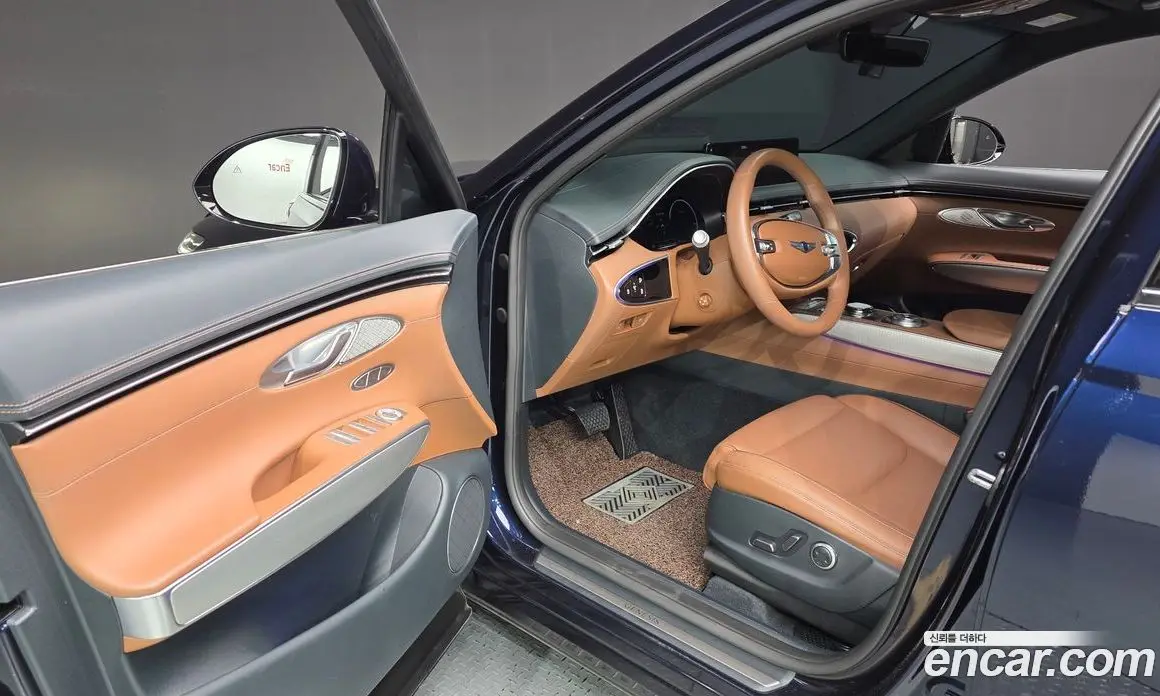 Genesis GV70 2023 2.5 автомат (гидро), фото 13 Genesis GV70 2023 2.5 автомат (гидро), фото 13