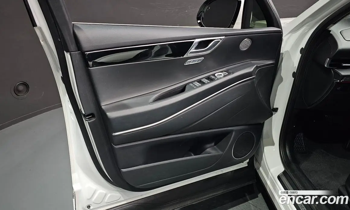 Genesis GV80 2021 2.5 автомат (гидро), фото 14 Genesis GV80 2021 2.5 автомат (гидро), фото 14