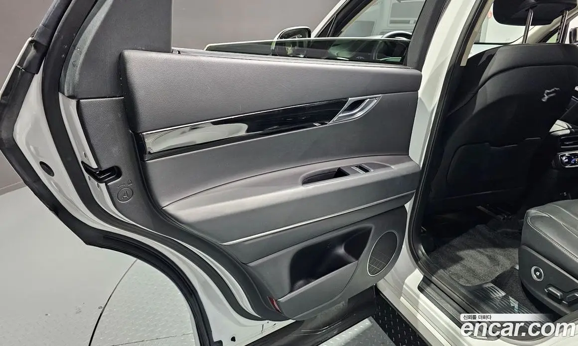 Genesis GV80 2021 2.5 автомат (гидро), фото 15 Genesis GV80 2021 2.5 автомат (гидро), фото 15