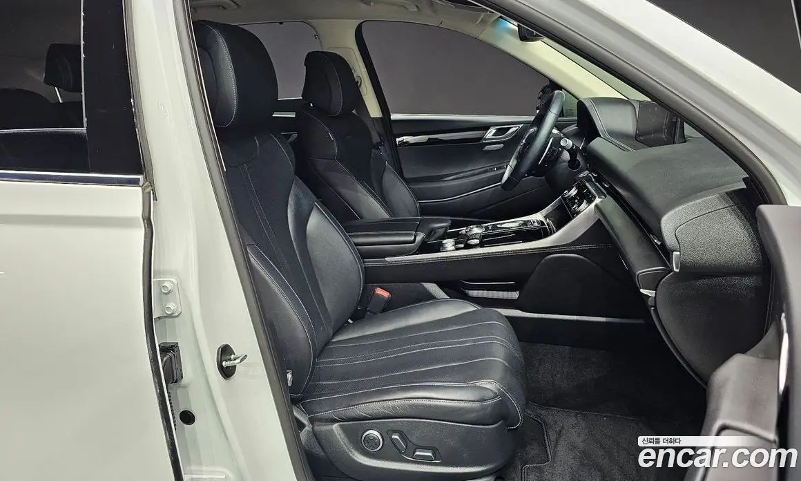 Genesis GV80 2021 2.5 автомат (гидро), фото 16 Genesis GV80 2021 2.5 автомат (гидро), фото 16