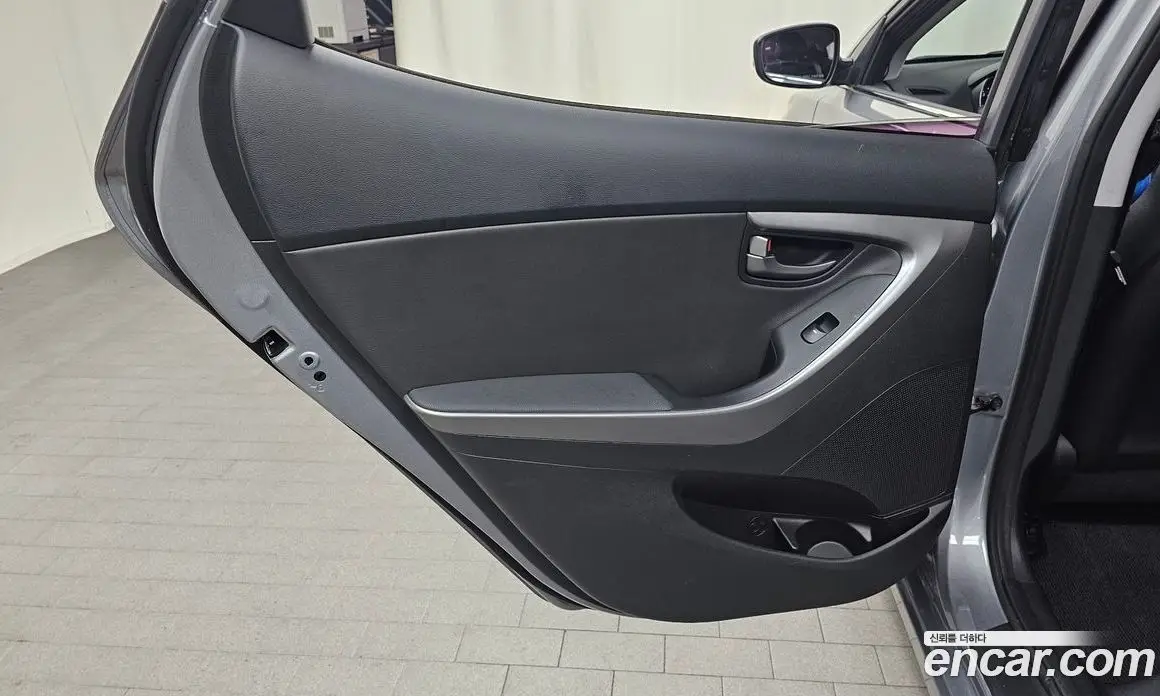 Hyundai Avante 2014 1.6 механика, фото 14