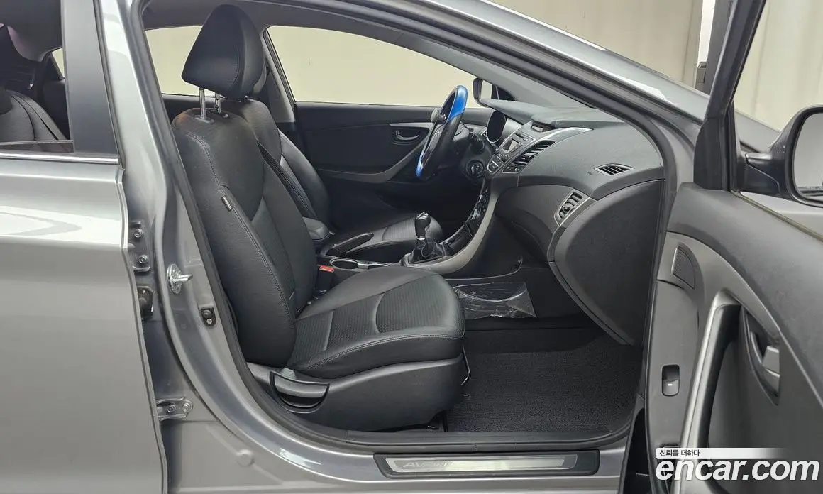 Hyundai Avante 2014 1.6 механика, фото 15