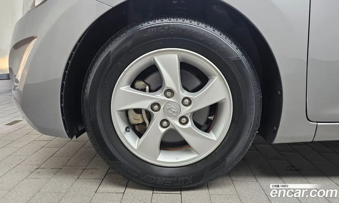 Hyundai Avante 2014 1.6 механика, фото 4