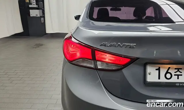 Hyundai Avante 2014 1.6 механика, миниатюра 8