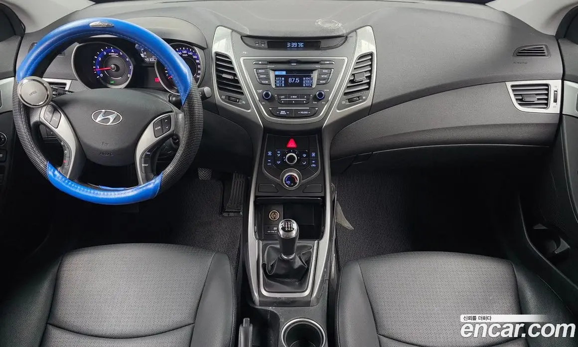 Hyundai Avante 2014 1.6 механика, фото 9
