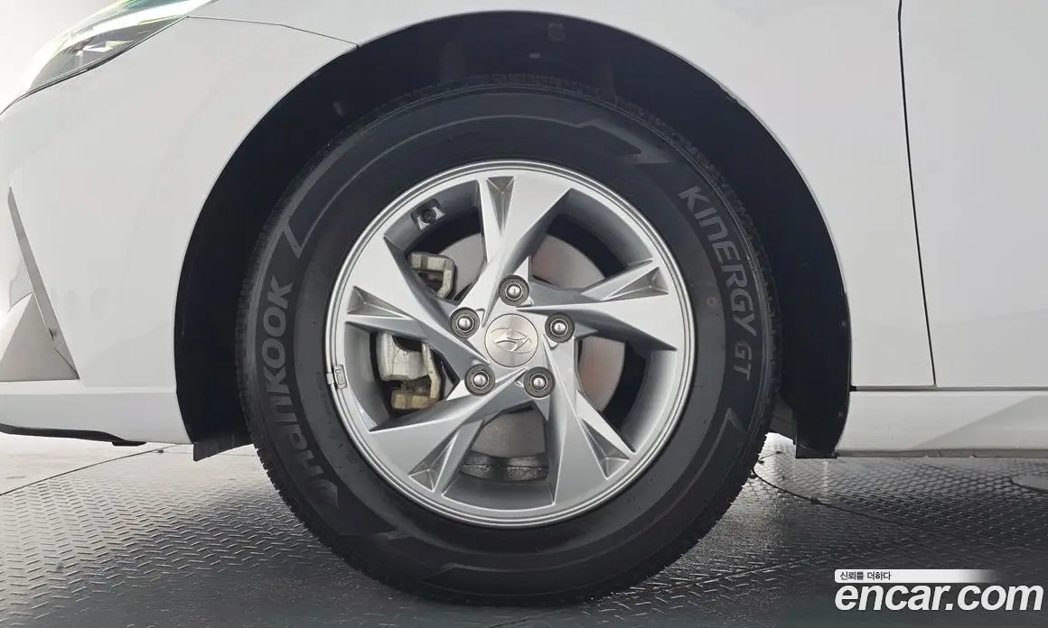 Hyundai Avante 2020 1.6 автомат (гидро), фото 4 Hyundai Avante 2020 1.6 автомат (гидро), фото 4