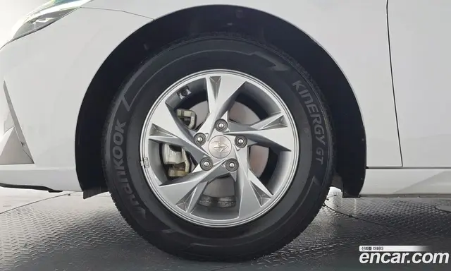 Hyundai Avante 2020 1.6 автомат (гидро), миниатюра 4 Hyundai Avante 2020 1.6 автомат (гидро), миниатюра 4