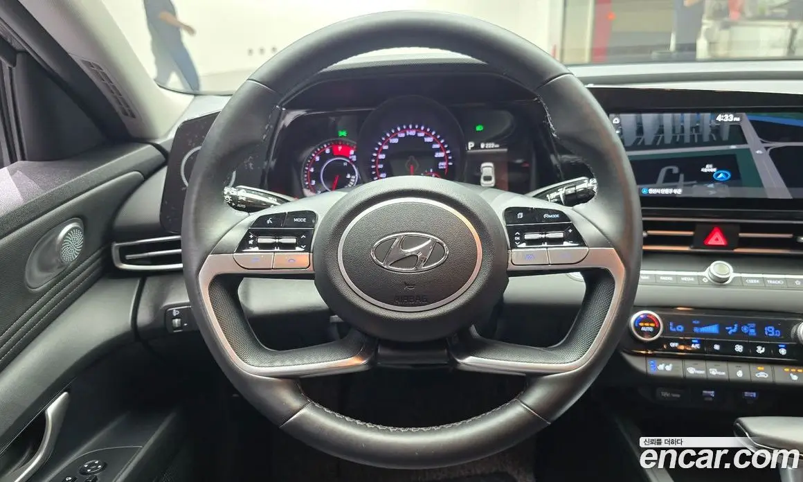Hyundai Avante 2021 1.6 автомат (гидро), фото 20
