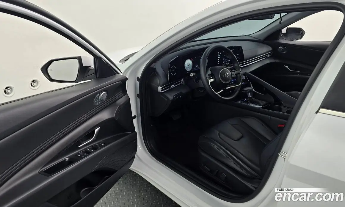 Hyundai Avante 2022 1.6 автомат (гидро), фото 17 Hyundai Avante 2022 1.6 автомат (гидро), фото 17