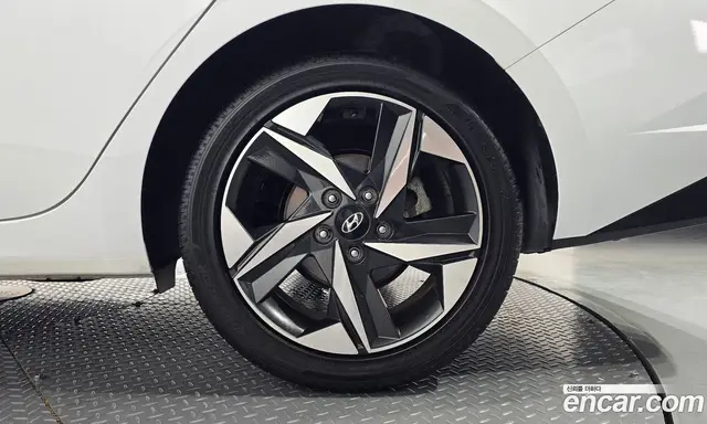 Hyundai Avante 2022 1.6 автомат (гидро), миниатюра 7 Hyundai Avante 2022 1.6 автомат (гидро), миниатюра 7