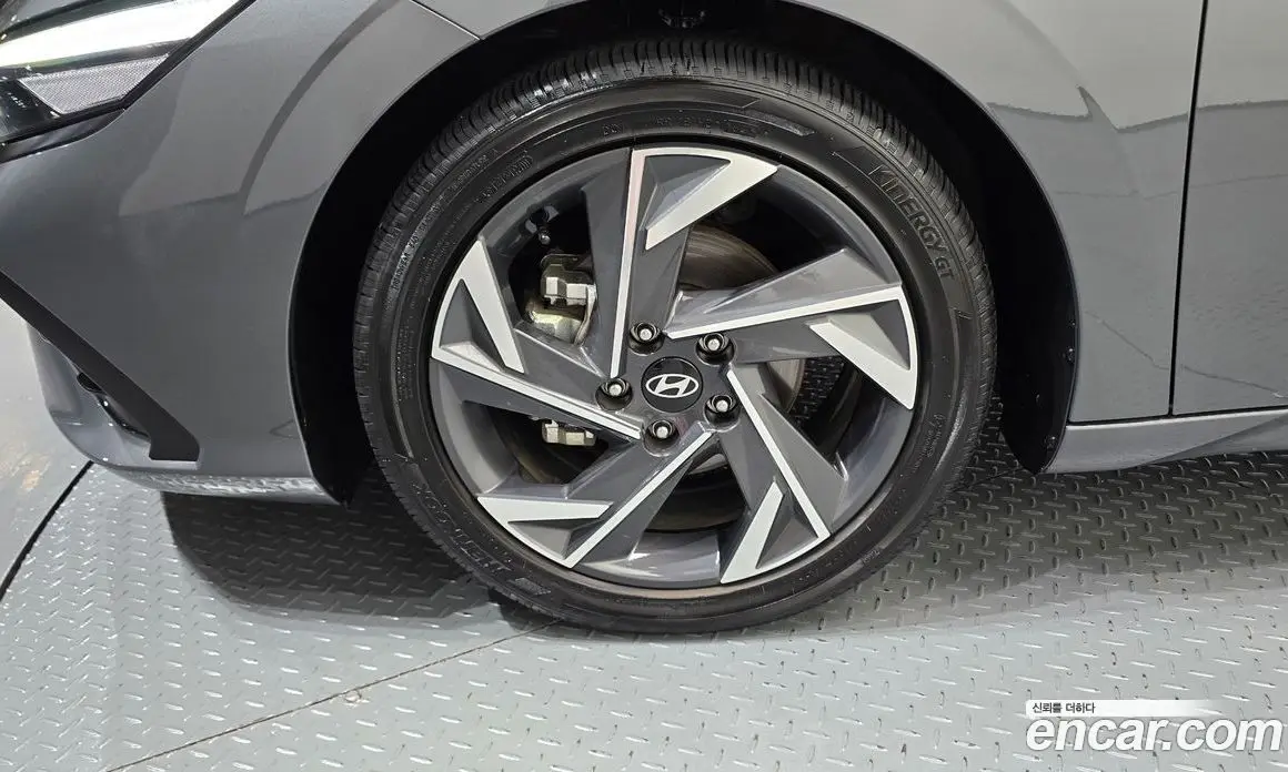 Hyundai Avante 2025 1.6 автомат (гидро), фото 5 Hyundai Avante 2025 1.6 автомат (гидро), фото 5