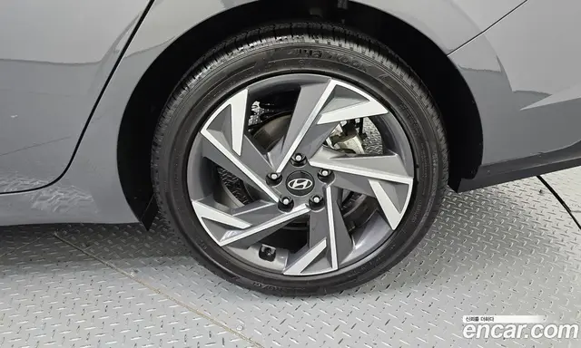 Hyundai Avante 2025 1.6 автомат (гидро), миниатюра 7 Hyundai Avante 2025 1.6 автомат (гидро), миниатюра 7