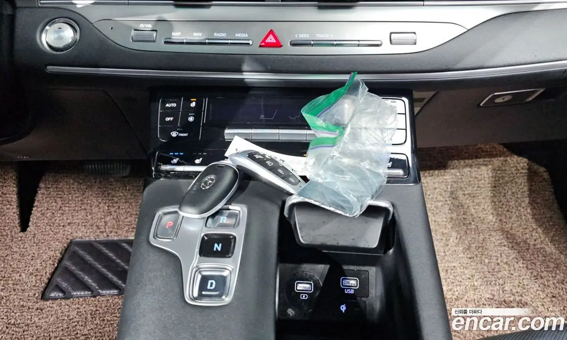 Hyundai Grandeur 2021 2.5 автомат (гидро), фото 12