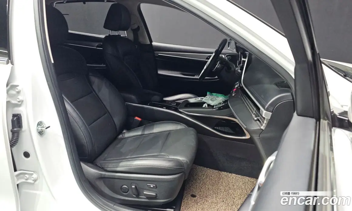 Hyundai Grandeur 2021 2.5 автомат (гидро), фото 17