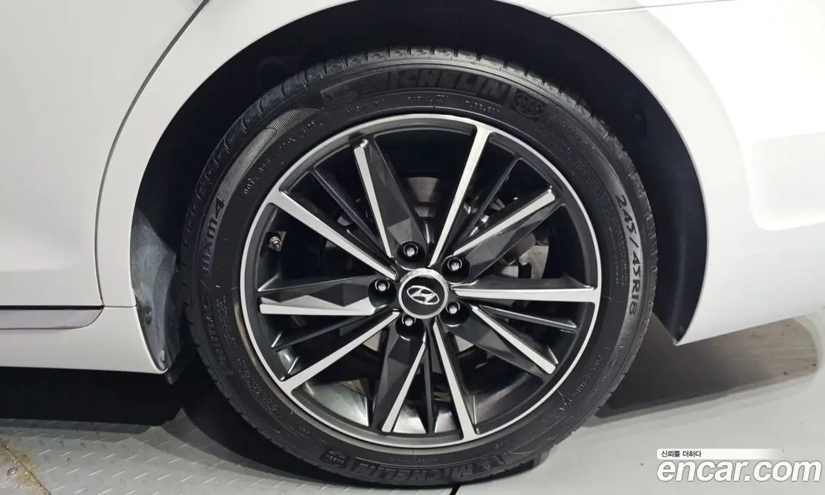Hyundai Grandeur 2021 2.5 автомат (гидро), фото 7