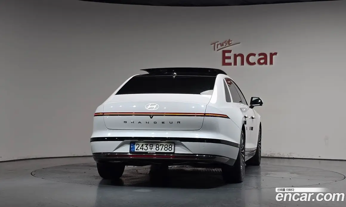 Hyundai Grandeur 2024 1.6 автомат (гидро), фото 3