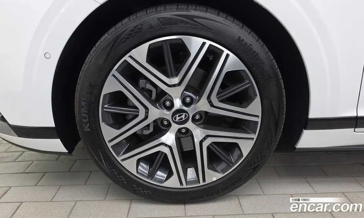 Hyundai Grandeur 2024 2.5 автомат (гидро), фото 5