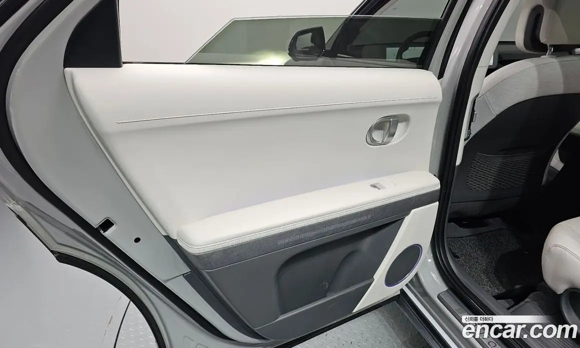 Hyundai Ioniq 5 2023 0.1 автомат (гидро), фото 15 Hyundai Ioniq 5 2023 0.1 автомат (гидро), фото 15