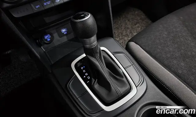 Hyundai Kona 2020 1.6 автомат (гидро), миниатюра 12