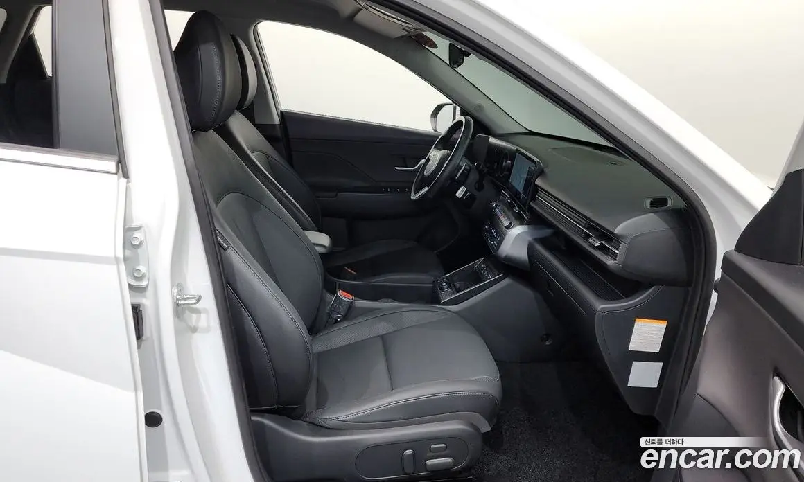 Hyundai Kona 2023 1.6 автомат (гидро), фото 16