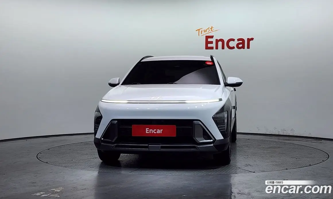 Hyundai Kona 2023 1.6 автомат (гидро), фото 3