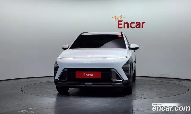 Hyundai Kona 2023 1.6 автомат (гидро), миниатюра 3