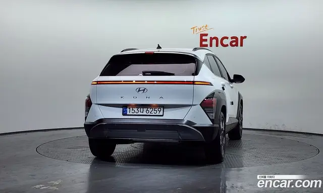 Hyundai Kona 2023 1.6 автомат (гидро), миниатюра 4