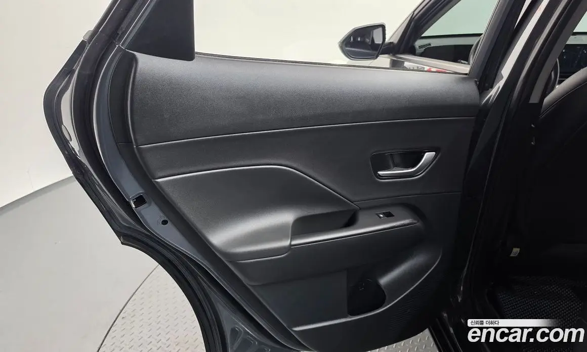 Hyundai Kona 2023 2.0 автомат (гидро), фото 15