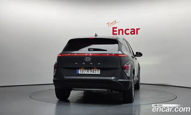 Hyundai Kona 2023 2.0 автомат (гидро), миниатюра 4