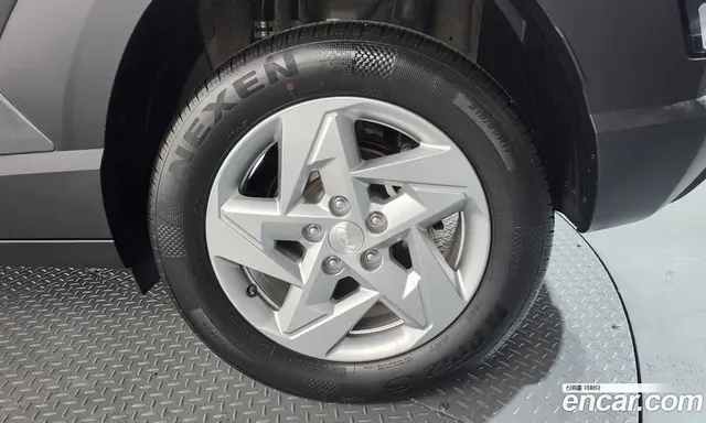 Hyundai Kona 2023 2.0 автомат (гидро), миниатюра 7