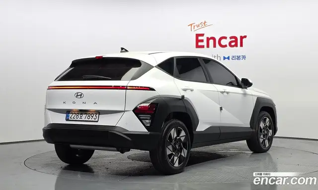 Hyundai Kona 2025 1.6 автомат (гидро), миниатюра 2